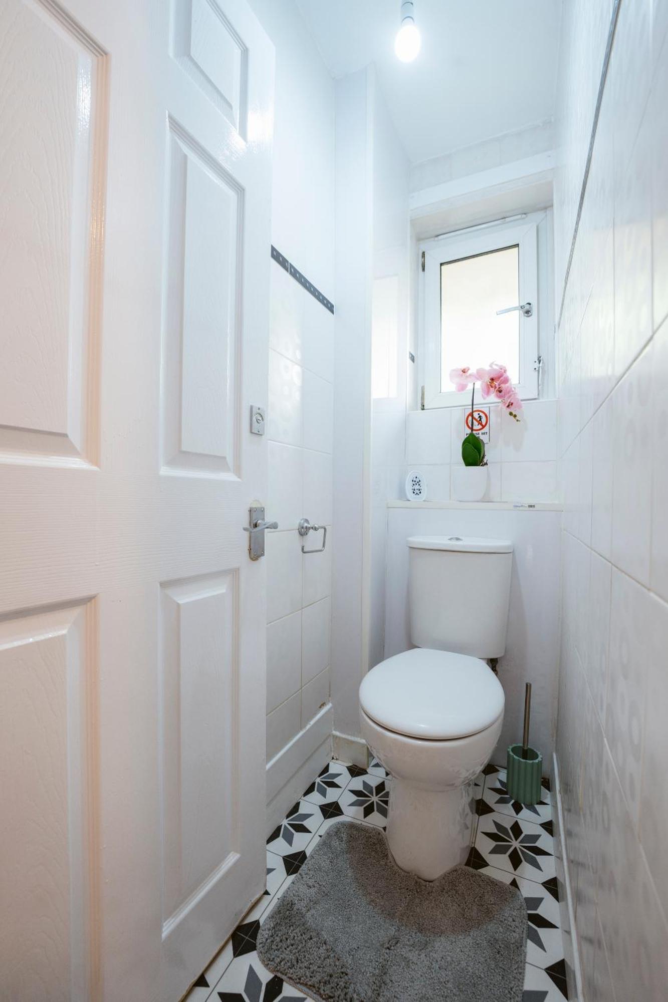 Deptford Bridge Double Rooms Лондон Экстерьер фото